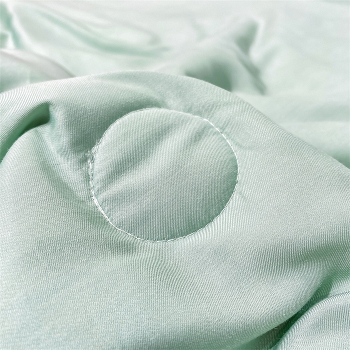 91家纺网 家纺一手货源 找家纺 绒棉世家 2026新款100%莱赛尔纯色天丝面料夏被四件套终版 清新绿