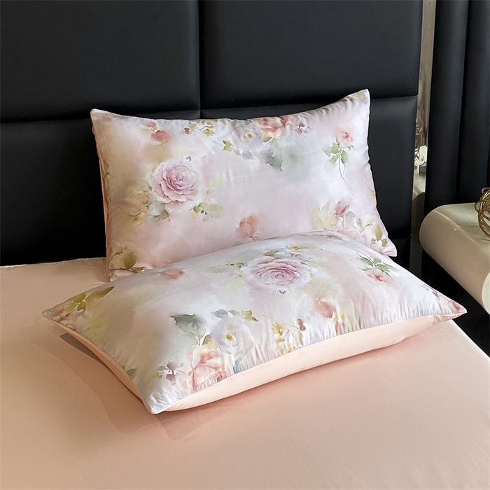 91家纺网 家纺一手货源 找家纺 绒棉世家 2026新款100%莱赛尔天丝面料数码印花天丝夏被四件套 陌上花开-粉