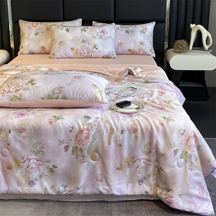 91家纺网 家纺一手货源 找家纺 绒棉世家 2026新款100%莱赛尔天丝面料数码印花天丝夏被四件套 陌上花开-粉