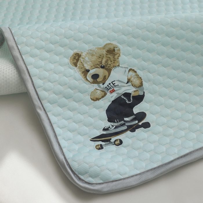 91家纺网 家纺一手货源 找家纺 宅部落 2026新款凉感豆豆儿童凉席席子 滑板熊-淡蓝