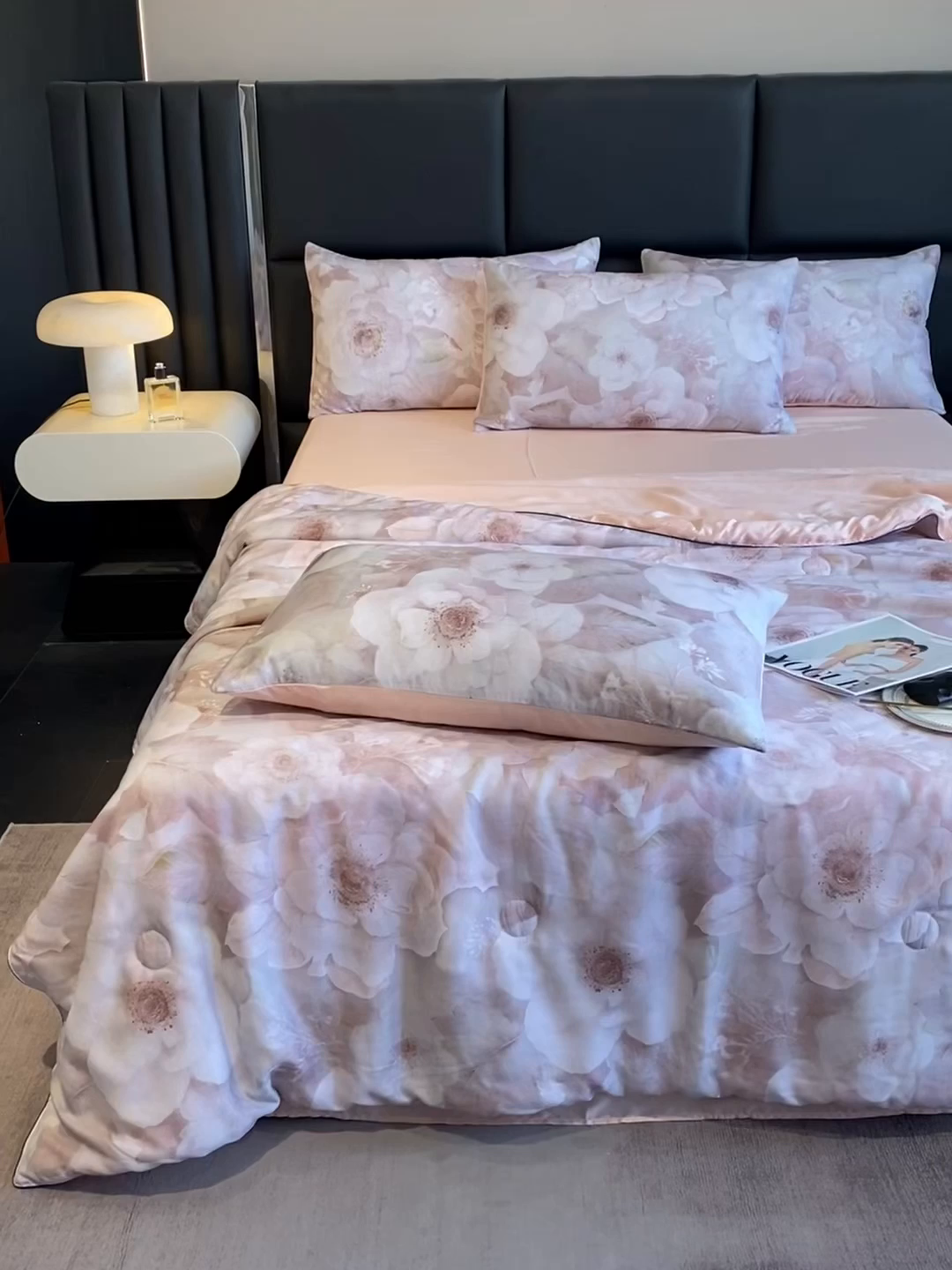 91家纺网 家纺一手货源 找家纺 绒棉世家 2026新款100%莱赛尔天丝面料数码印花天丝夏被四件套 诺曼花园