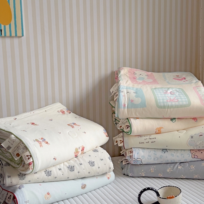 91家纺网 家纺一手货源 找家纺 暖生活 2026新款A类牛奶针织棉夏被被子被芯 组合图仅供参考