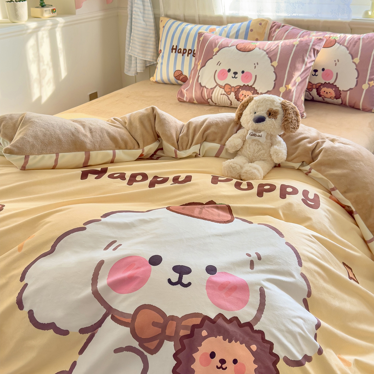 91家纺网 家纺一手货源 找家纺 沐珩家纺 2026新款牛奶绒水晶绒卡通大版四件套 小狗努比-黄