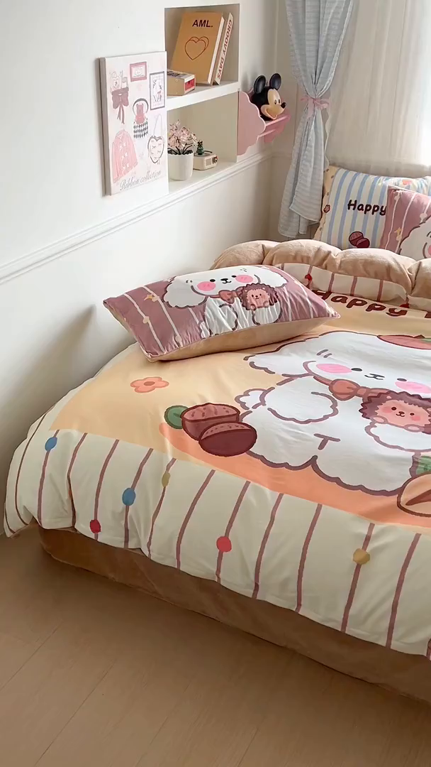 91家纺网 家纺一手货源 找家纺 沐珩家纺 2026新款牛奶绒水晶绒卡通大版四件套 小狗努比-黄