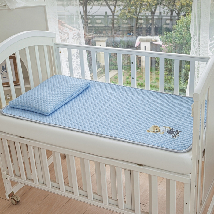 91家纺网 家纺一手货源 找家纺 宅部落 2026新款凉感豆豆儿童凉席席子 滑板熊-深蓝