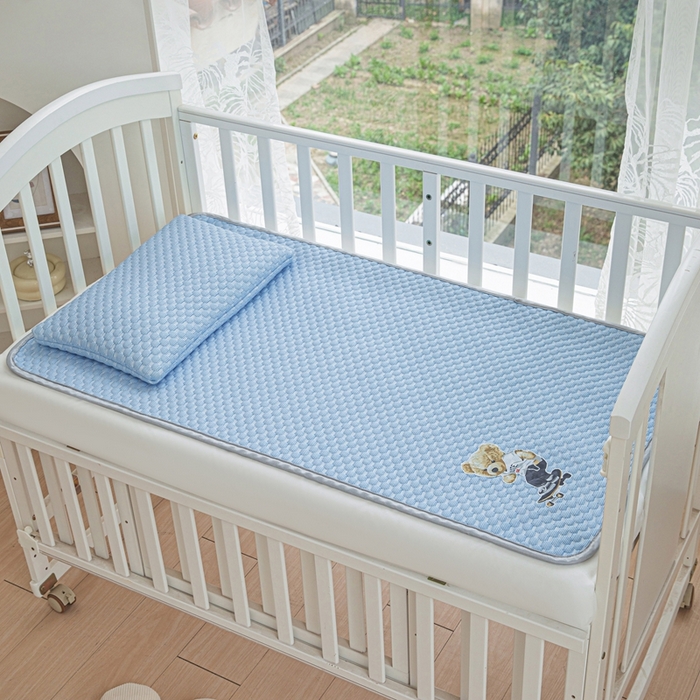 91家纺网 家纺一手货源 找家纺 宅部落 2026新款凉感豆豆儿童凉席席子 滑板熊-深蓝