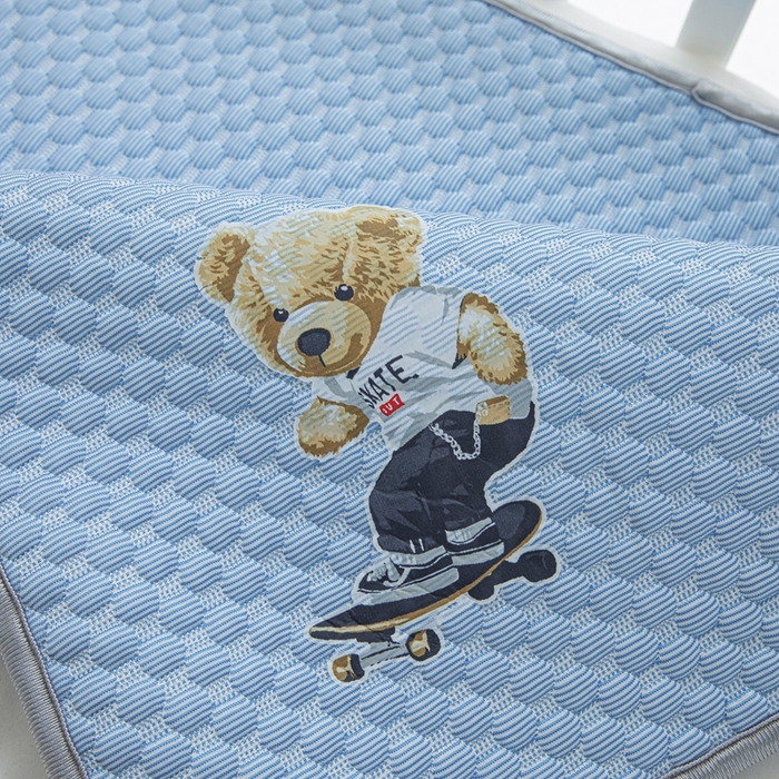 91家纺网 家纺一手货源 找家纺 宅部落 2026新款凉感豆豆儿童凉席席子 滑板熊-深蓝