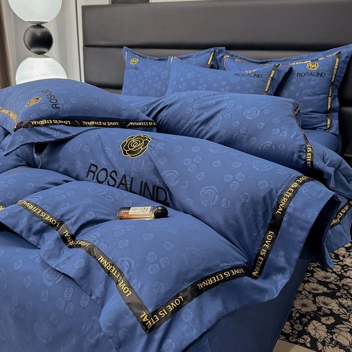 91家纺网 家纺一手货源 找家纺 沐珩家纺 2026新款亲肤磨毛刺绣压花四件套-格调系列 格调-藏蓝