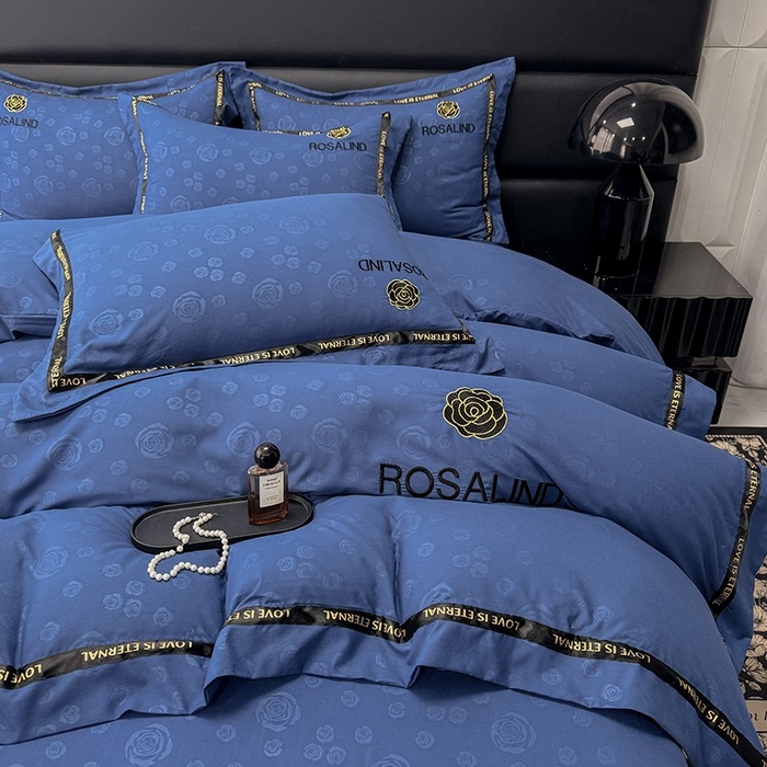 91家纺网 家纺一手货源 找家纺 沐珩家纺 2026新款亲肤磨毛刺绣压花四件套-格调系列 格调-藏蓝