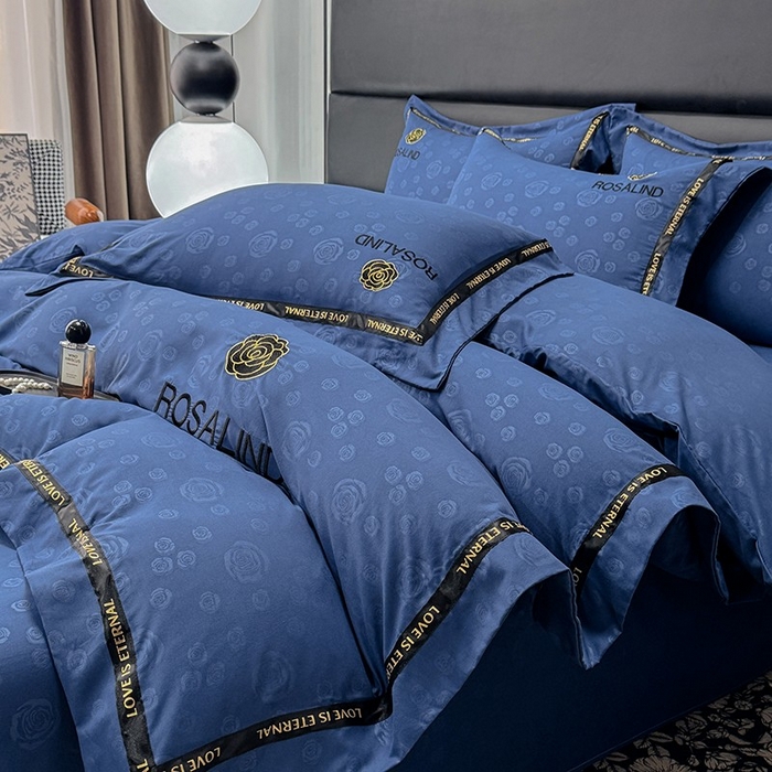 91家纺网 家纺一手货源 找家纺 沐珩家纺 2026新款亲肤磨毛刺绣压花四件套-格调系列 格调-藏蓝