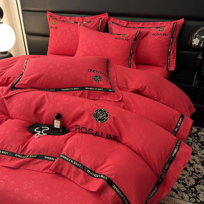 91家纺网 家纺一手货源 找家纺 沐珩家纺 2026新款亲肤磨毛刺绣压花四件套-格调系列 格调-大红