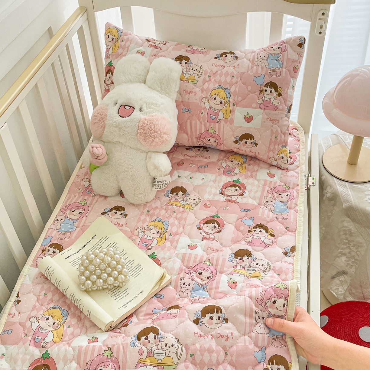 91家纺网 家纺一手货源 找家纺 小桃姐家纺 2026新款全棉纯棉天然棉花床褥防滑床护垫垫子幼儿园床垫儿童床垫 棒棒糖女孩