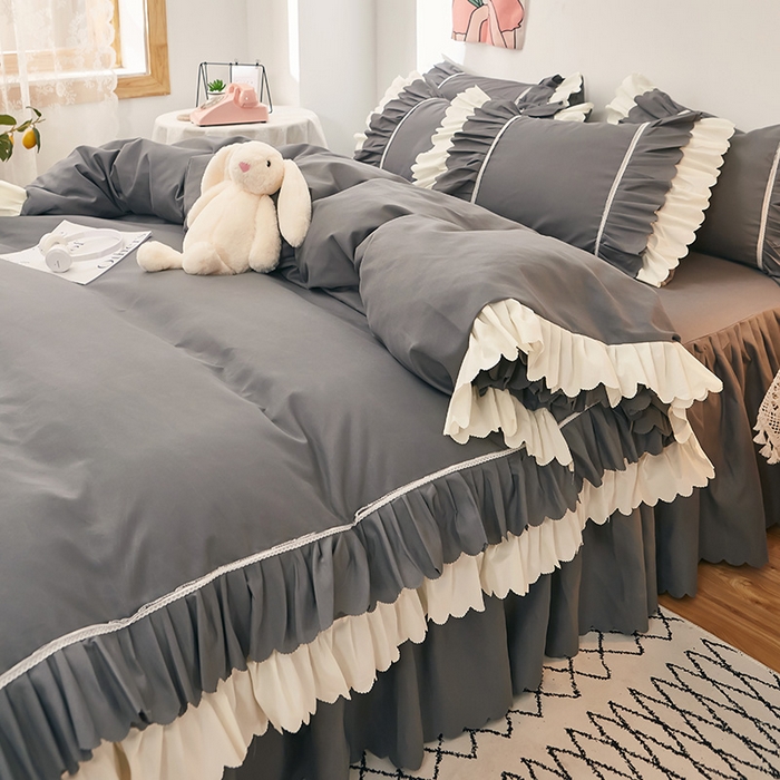 91家纺网 家纺一手货源 找家纺 沐珩家纺 2026新款荷叶边亲肤磨毛单床裙—流年系列 流年-深灰