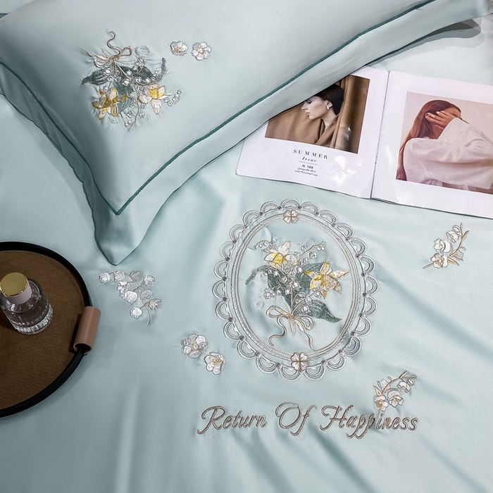 91家纺网 家纺一手货源 找家纺 优贝家纺 2026新款独家专版天丝面料刺绣款繁花夏被四件套 清新绿