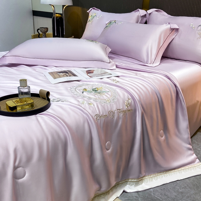 91家纺网 家纺一手货源 找家纺 优贝家纺 2026新款独家专版天丝面料刺绣款繁花夏被四件套 香芋紫