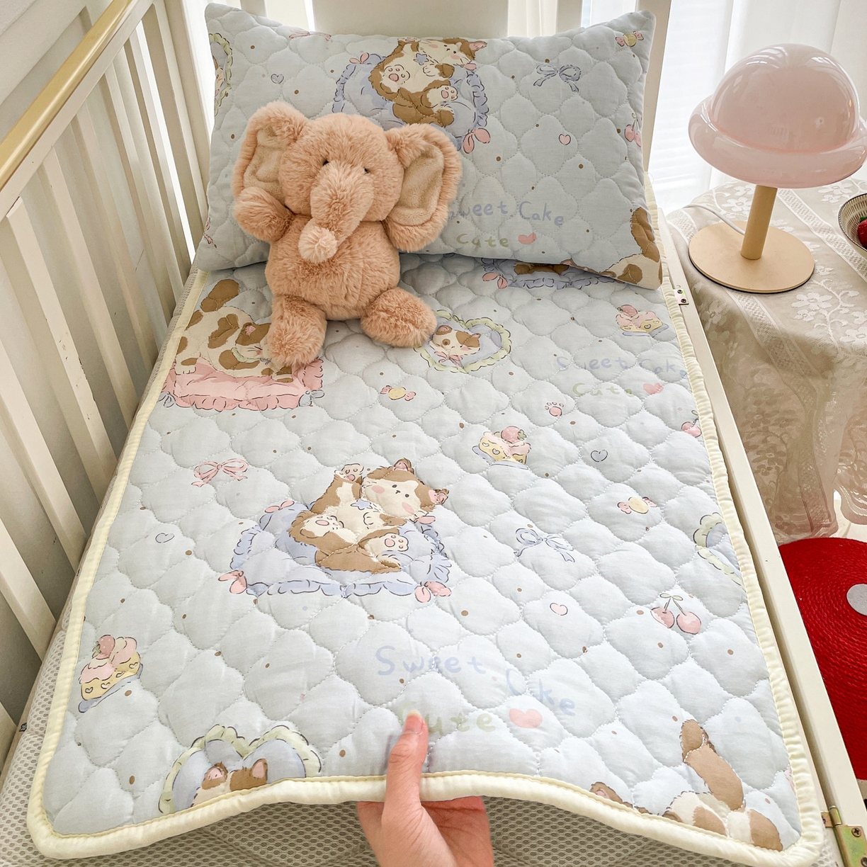 91家纺网 家纺一手货源 找家纺 小桃姐家纺 2026新款全棉纯棉天然棉花床褥防滑床护垫垫子幼儿园床垫儿童床垫 蛋糕小猫