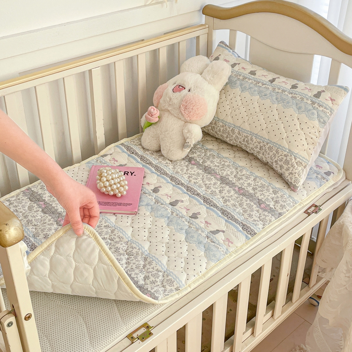 91家纺网 家纺一手货源 找家纺 小桃姐家纺 2026新款全棉纯棉天然棉花床褥防滑床护垫垫子幼儿园床垫儿童床垫 花边兔