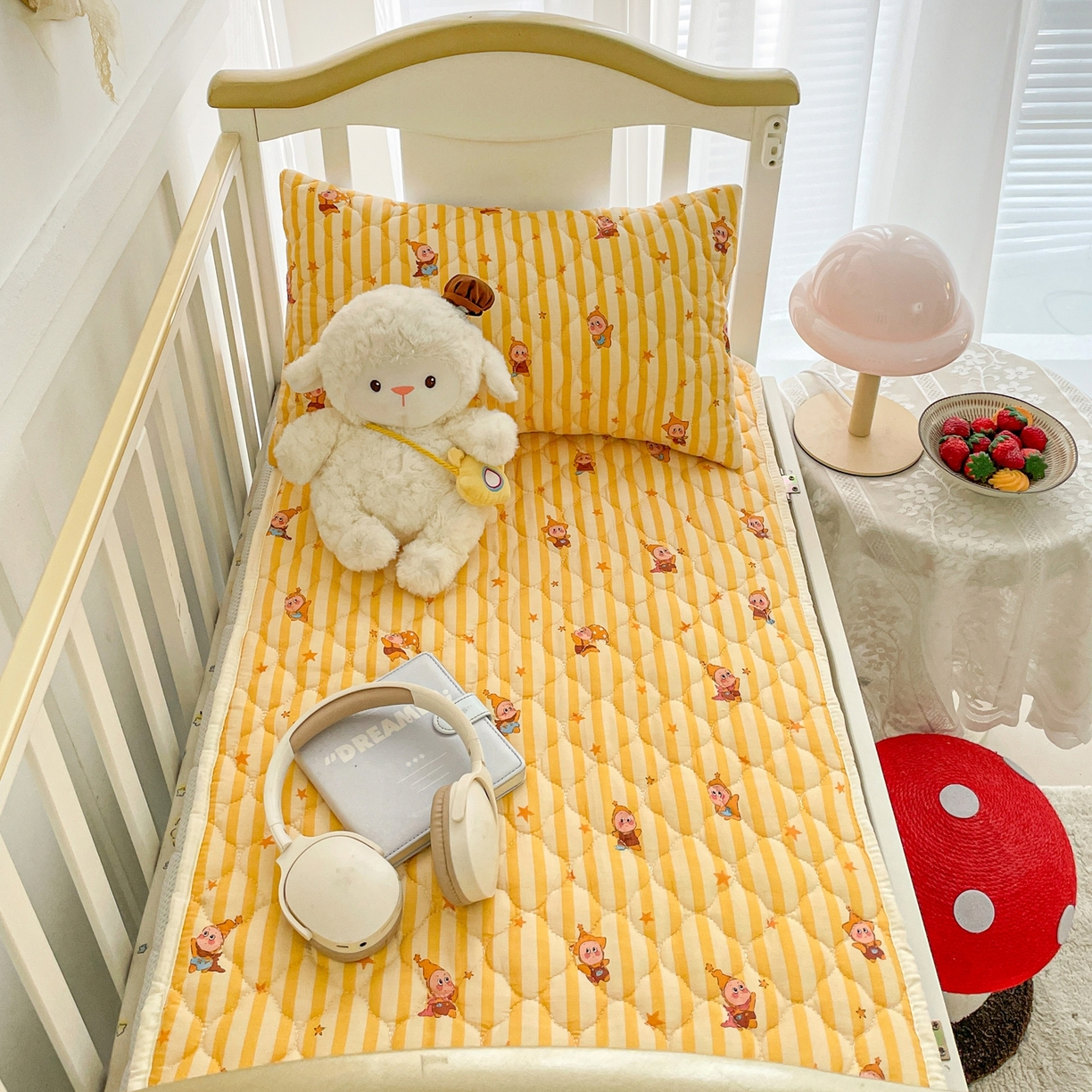 91家纺网 家纺一手货源 找家纺 小桃姐家纺 2026新款全棉纯棉天然棉花床褥防滑床护垫垫子幼儿园床垫儿童床垫 可爱星星人