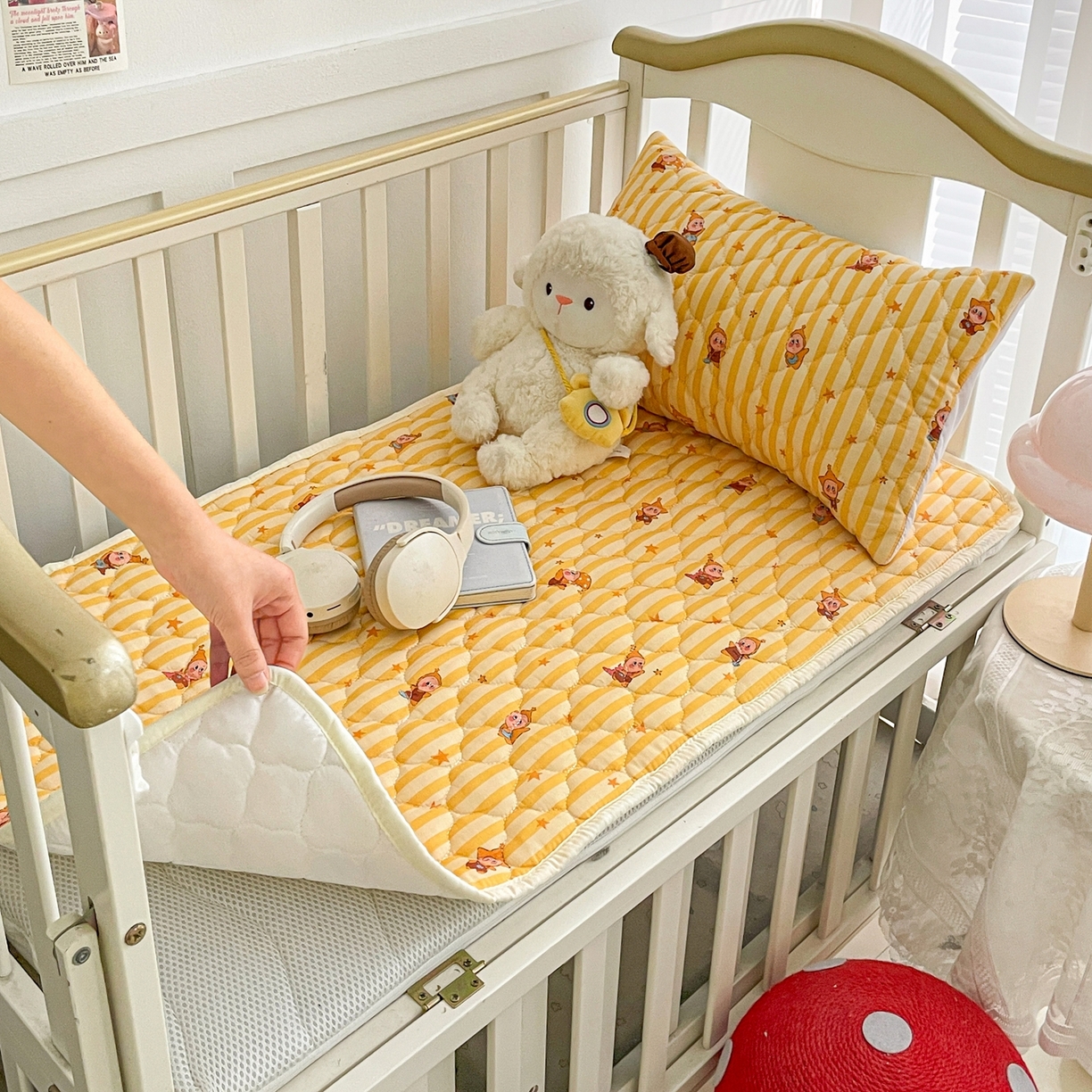 91家纺网 家纺一手货源 找家纺 小桃姐家纺 2026新款全棉纯棉天然棉花床褥防滑床护垫垫子幼儿园床垫儿童床垫 可爱星星人