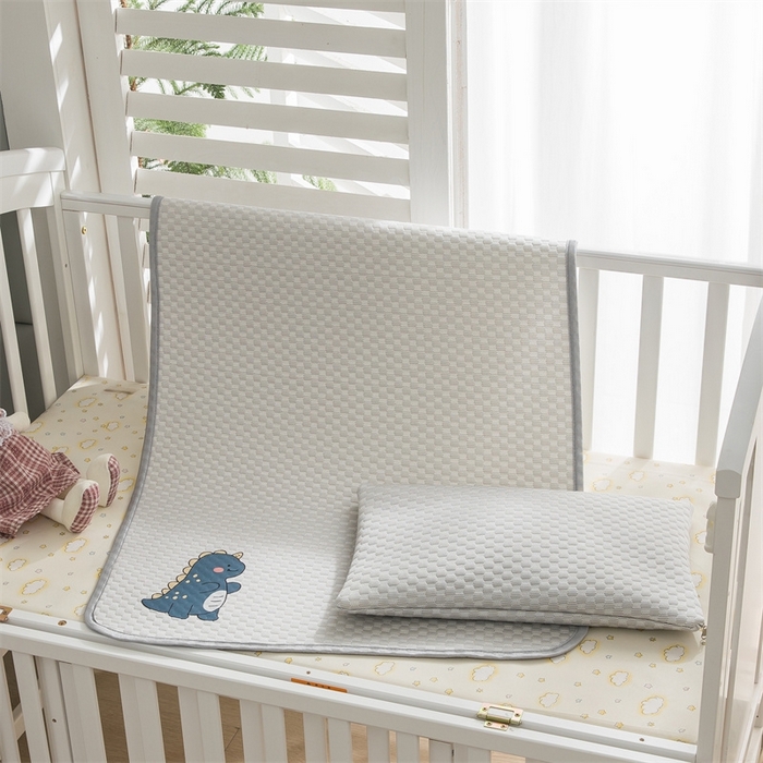 91家纺网 家纺一手货源 找家纺 宅部落 2026新款凉感豆豆儿童凉席席子 小恐龙-灰