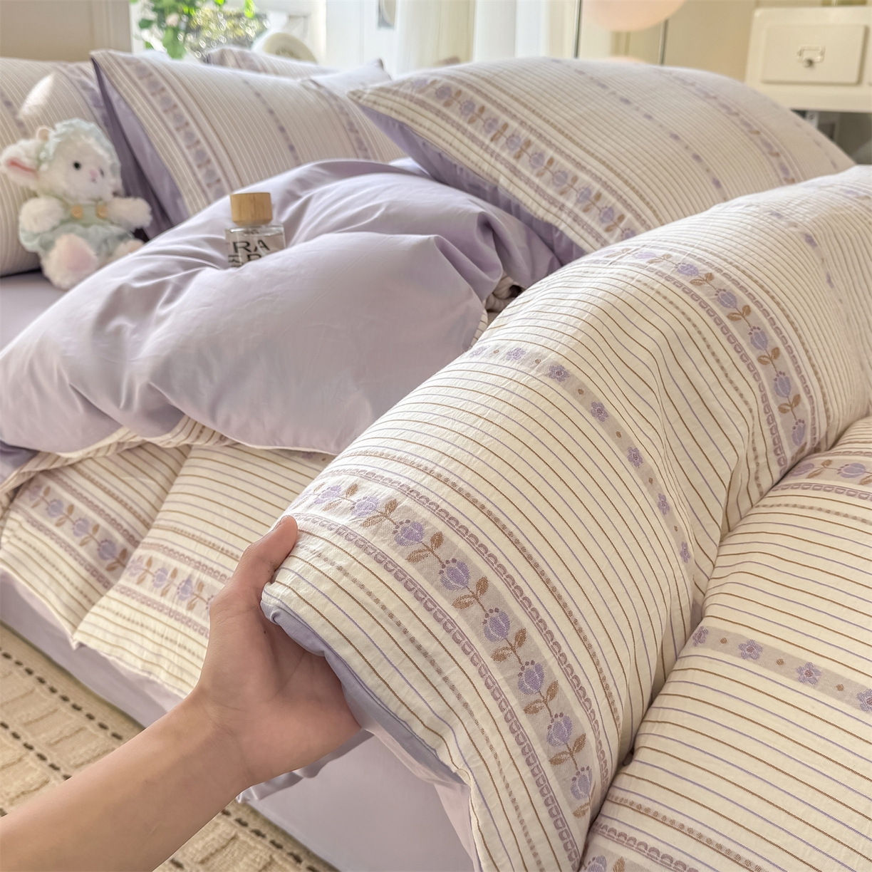 91家纺网 家纺一手货源 找家纺 灰鲸 2026新款A类全棉纯棉色织提花四件套 木槿-紫