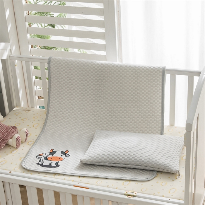 91家纺网 家纺一手货源 找家纺 宅部落 2026新款凉感豆豆儿童凉席席子 小牛牛-灰