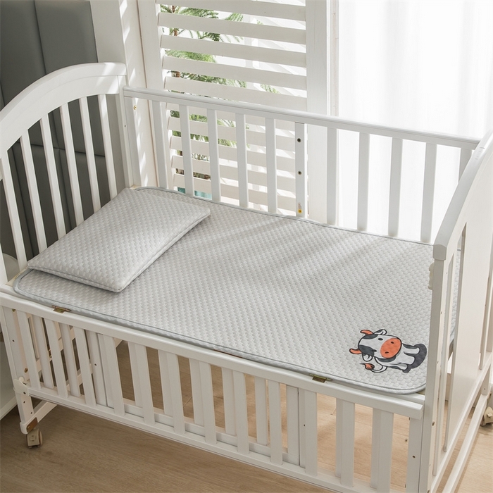 91家纺网 家纺一手货源 找家纺 宅部落 2026新款凉感豆豆儿童凉席席子 小牛牛-灰