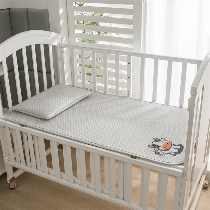 91家纺网 家纺一手货源 找家纺 宅部落 2026新款凉感豆豆儿童凉席席子 小牛牛-灰