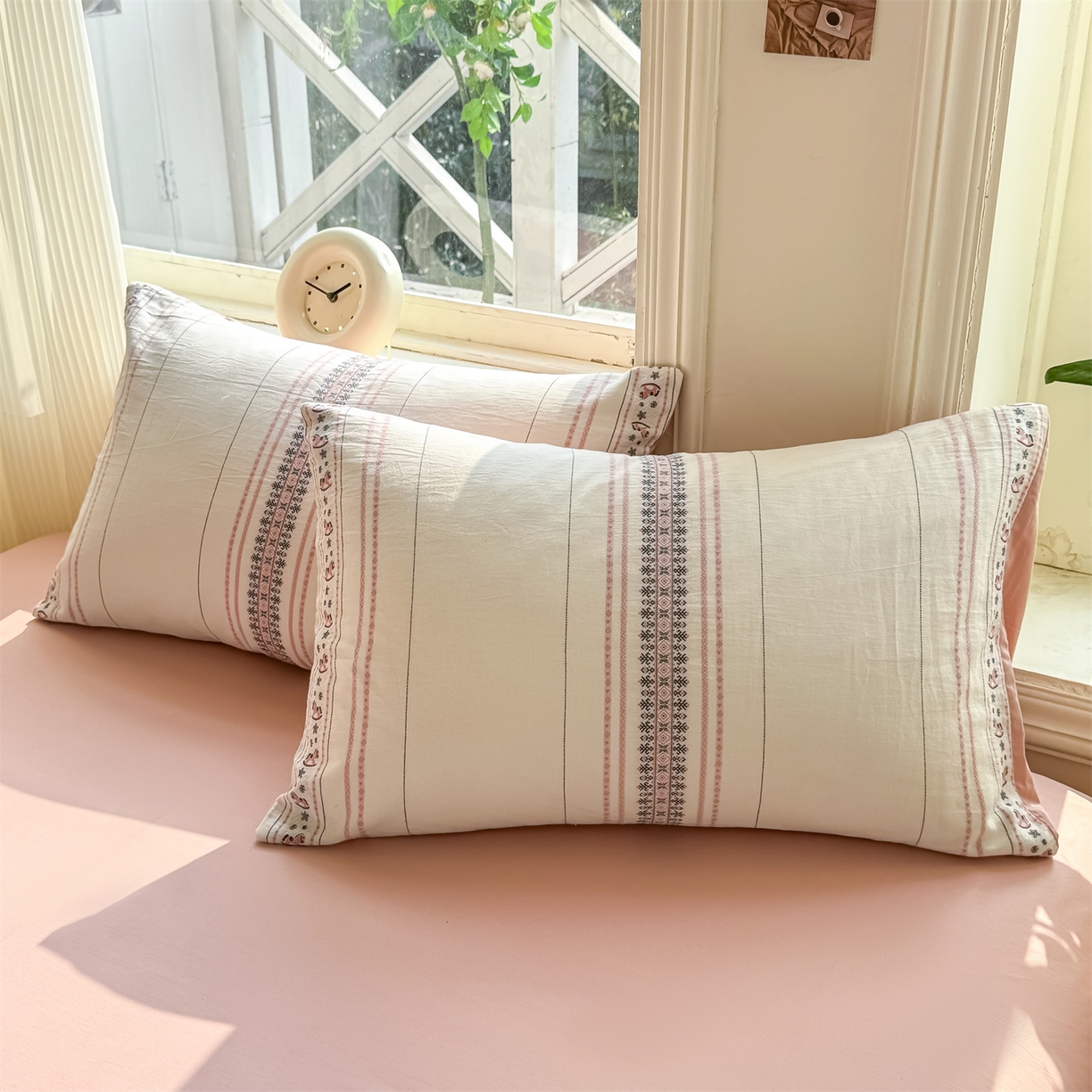 91家纺网 家纺一手货源 找家纺 灰鲸 2026新款A类全棉纯棉色织提花四件套 费尔岛小马-粉