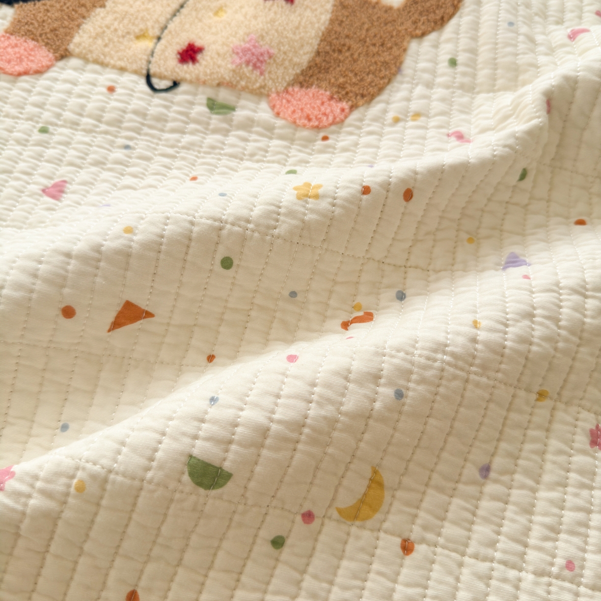 91家纺网 家纺一手货源 找家纺 女子家纺 2026新款双面纯棉水洗两用毛巾绣床盖四件套-第一波 床盖款-气球狗