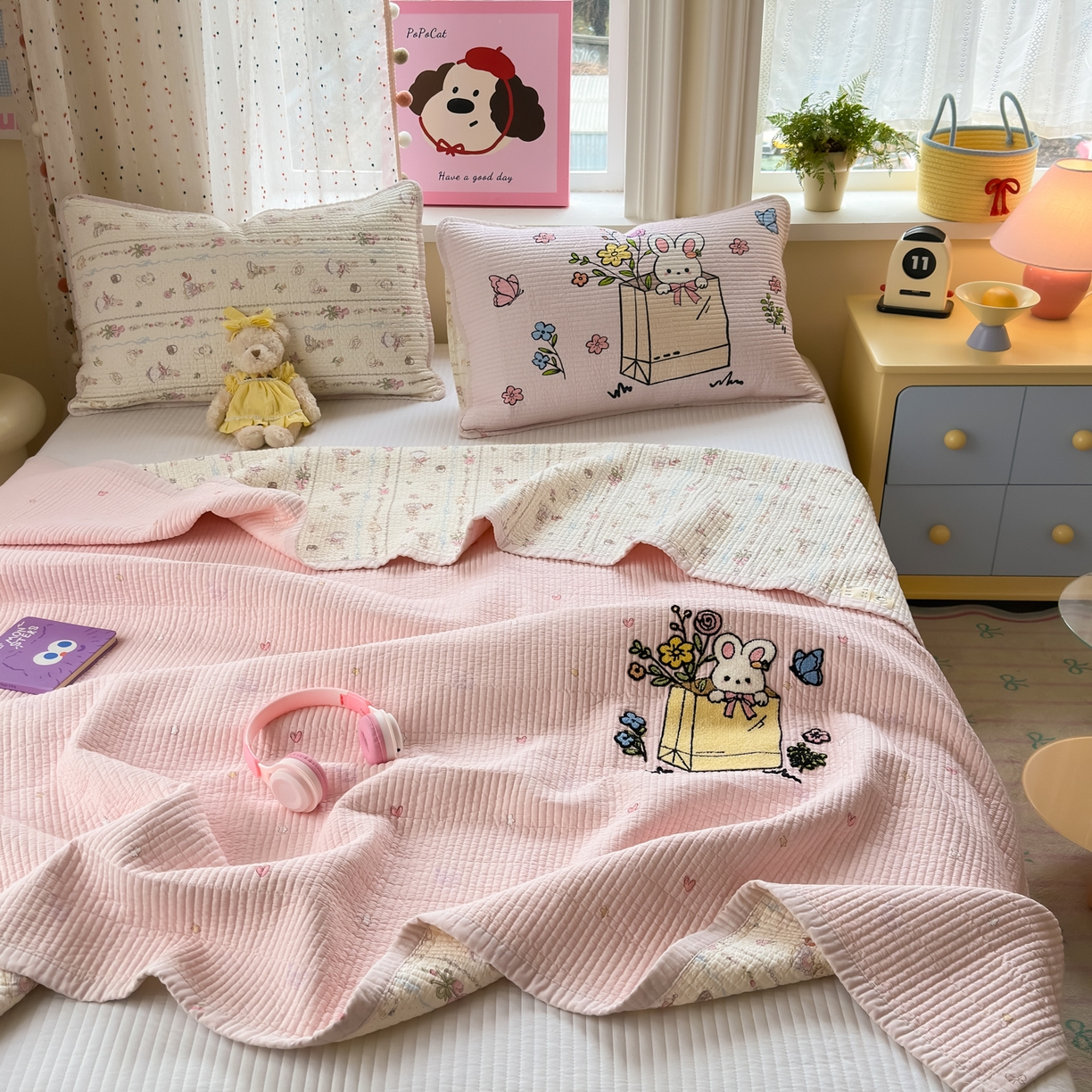 91家纺网 家纺一手货源 找家纺 女子家纺 2026新款双面纯棉水洗两用毛巾绣床盖四件套-第一波 床盖款-小兔花园