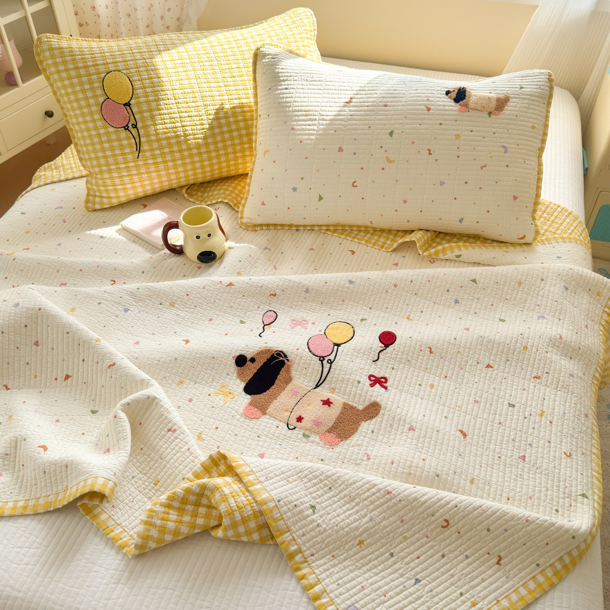 91家纺网 家纺一手货源 找家纺 女子家纺 2026新款双面纯棉水洗两用毛巾绣床盖四件套-第一波 床盖款-气球狗