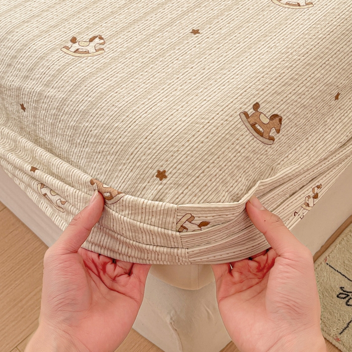 91家纺网 家纺一手货源 找家纺 小桃姐家纺 2025新款超柔印花云感泡芙双层纱床笠单件床笠二三件套 快乐小马