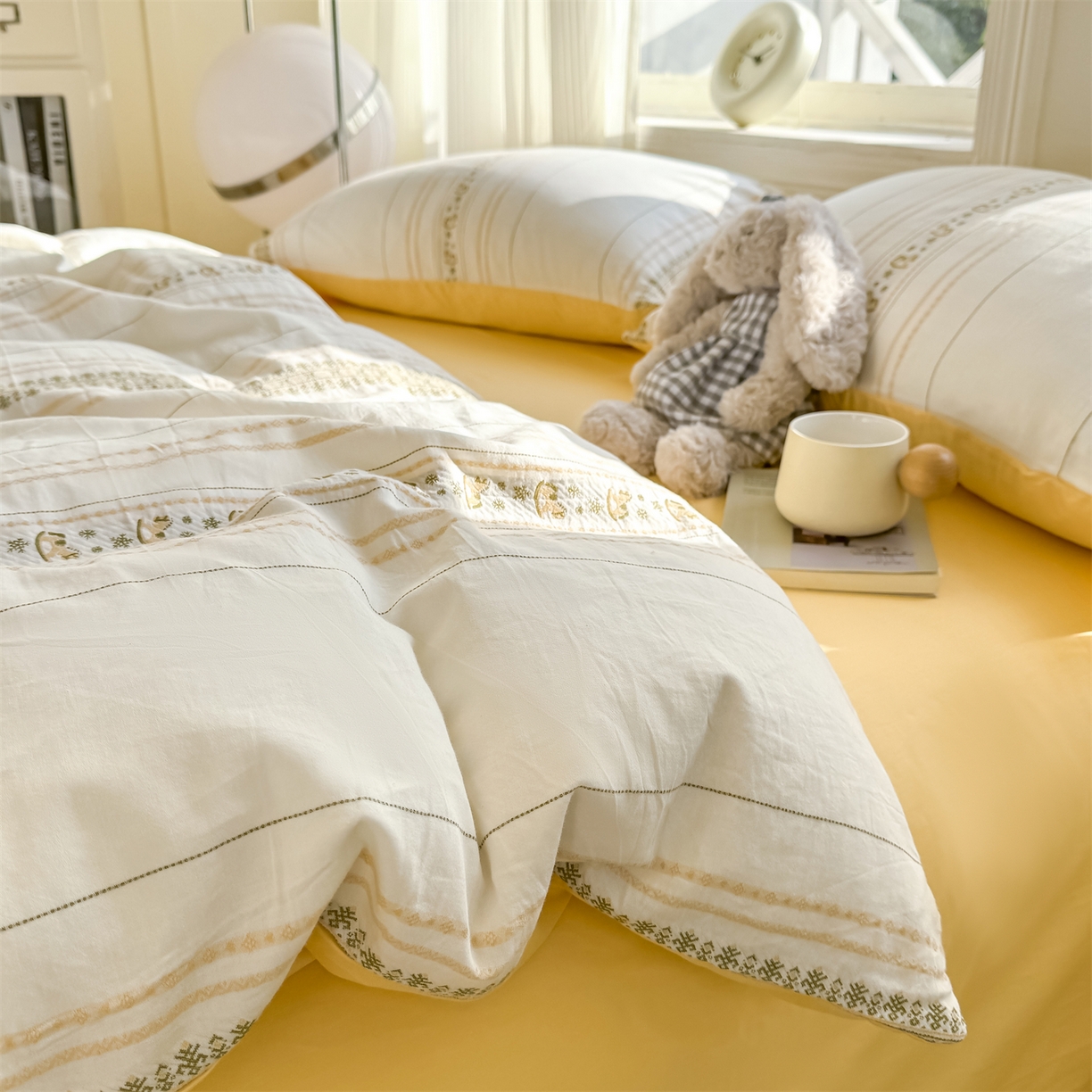 91家纺网 家纺一手货源 找家纺 灰鲸 2026新款A类全棉纯棉色织提花四件套 费尔岛小马-黄