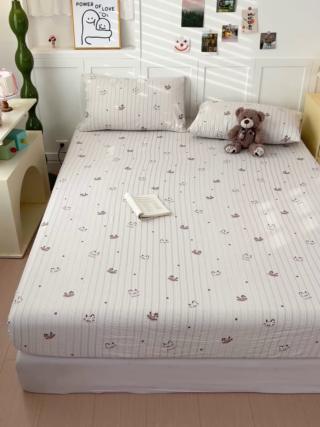 91家纺网 家纺一手货源 找家纺 小桃姐家纺 2025新款超柔印花云感泡芙双层纱床笠单件床笠二三件套 快乐小马