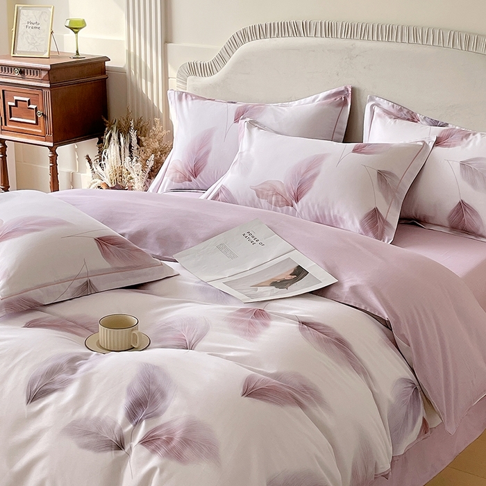 91家纺网 家纺一手货源 找家纺 梧桐树 2026新款高支密全棉纯棉印花四件套 A602风之羽紫