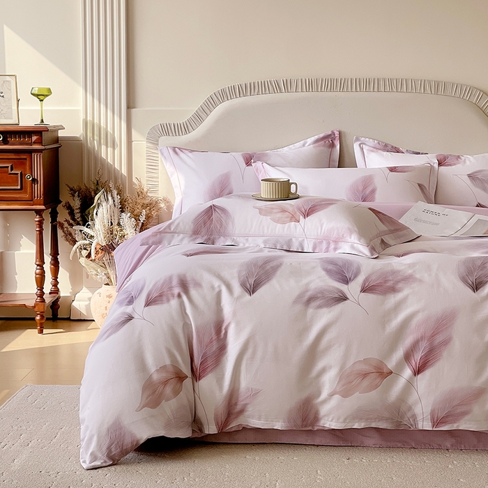 91家纺网 家纺一手货源 找家纺 梧桐树 2026新款高支密全棉纯棉印花四件套 A602风之羽紫