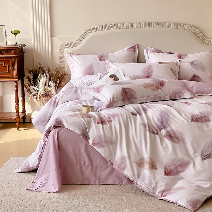 91家纺网 家纺一手货源 找家纺 梧桐树 2026新款高支密全棉纯棉印花四件套 A602风之羽紫