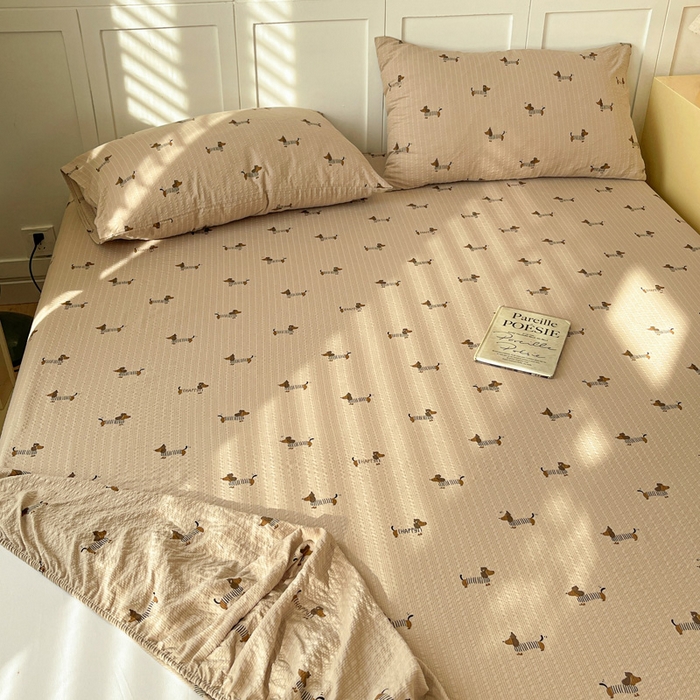 91家纺网 家纺一手货源 找家纺 小桃姐家纺 2025新款超柔印花云感泡芙双层纱床笠单件床笠二三件套 腊肠狗