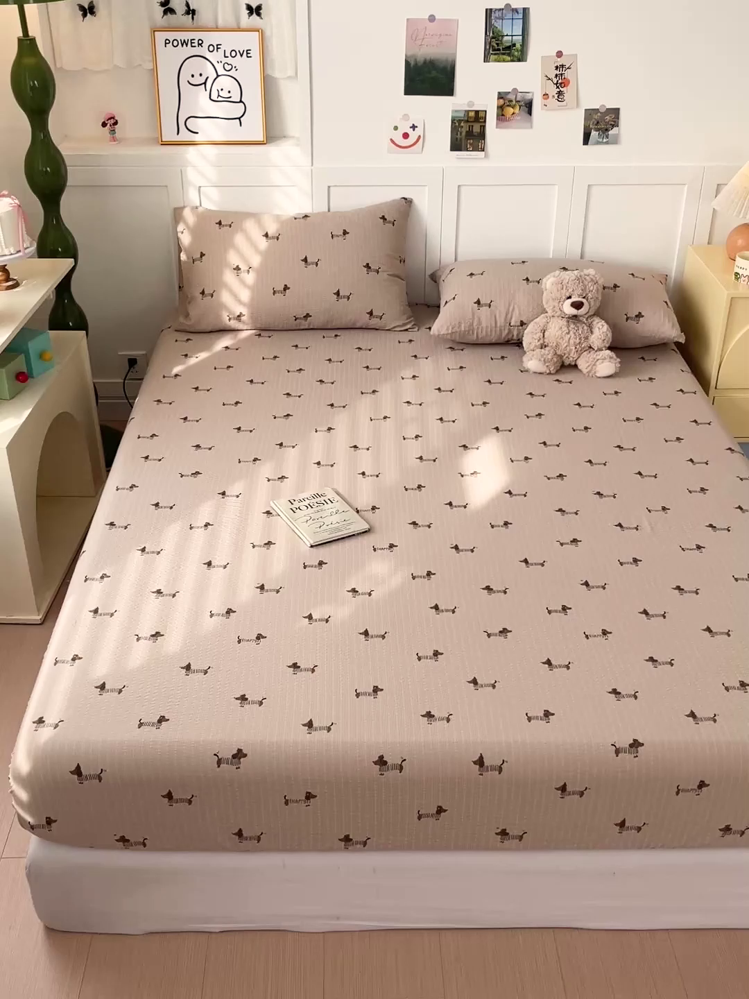 91家纺网 家纺一手货源 找家纺 小桃姐家纺 2025新款超柔印花云感泡芙双层纱床笠单件床笠二三件套 腊肠狗