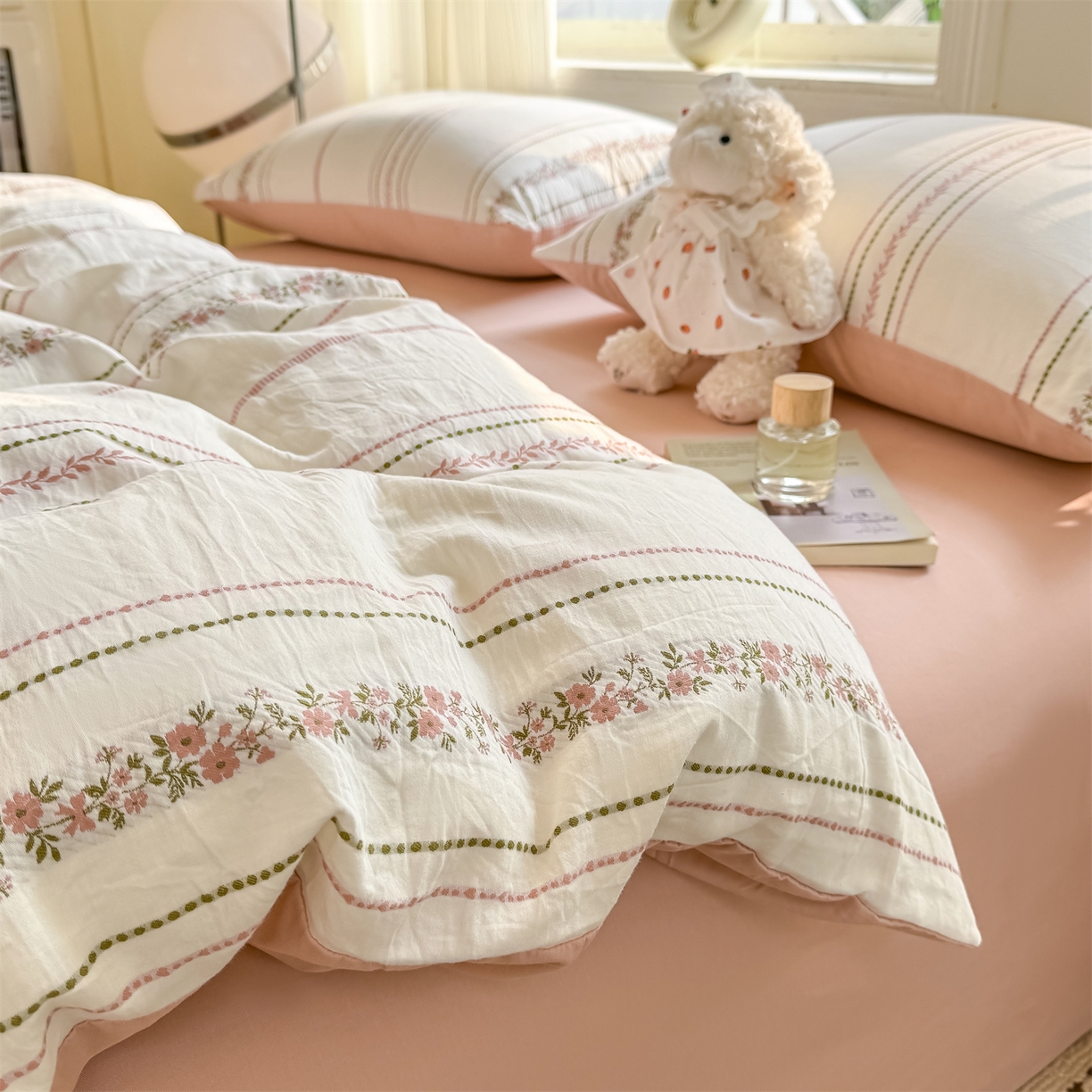 91家纺网 家纺一手货源 找家纺 灰鲸 2026新款A类全棉纯棉色织提花四件套 罗兰-粉