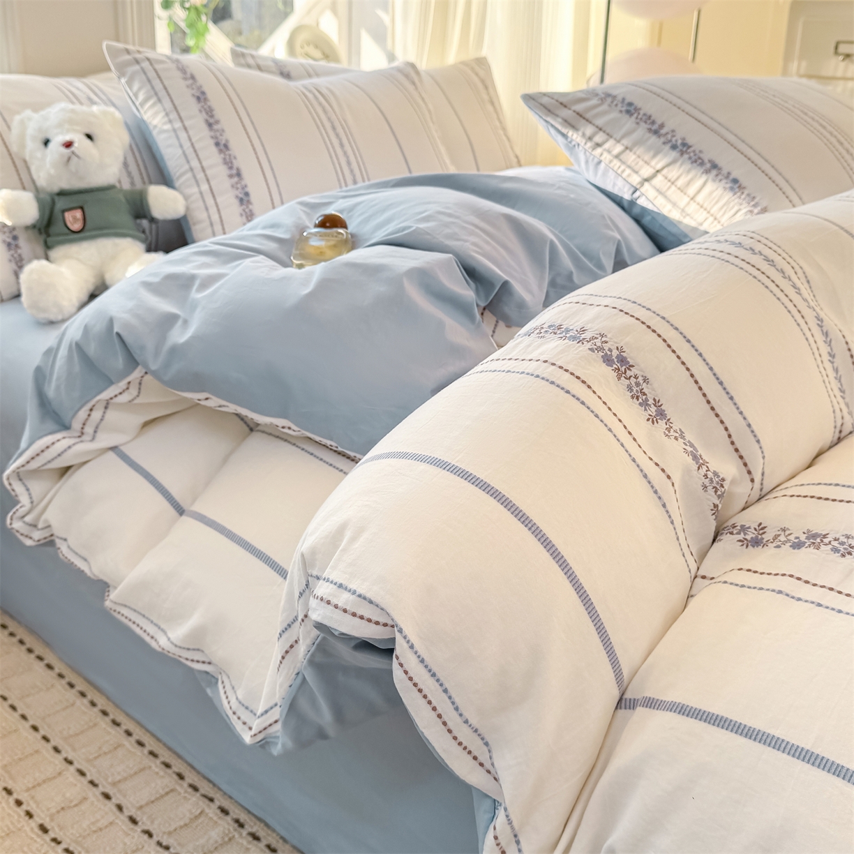 91家纺网 家纺一手货源 找家纺 灰鲸 2026新款A类全棉纯棉色织提花四件套 罗兰-蓝