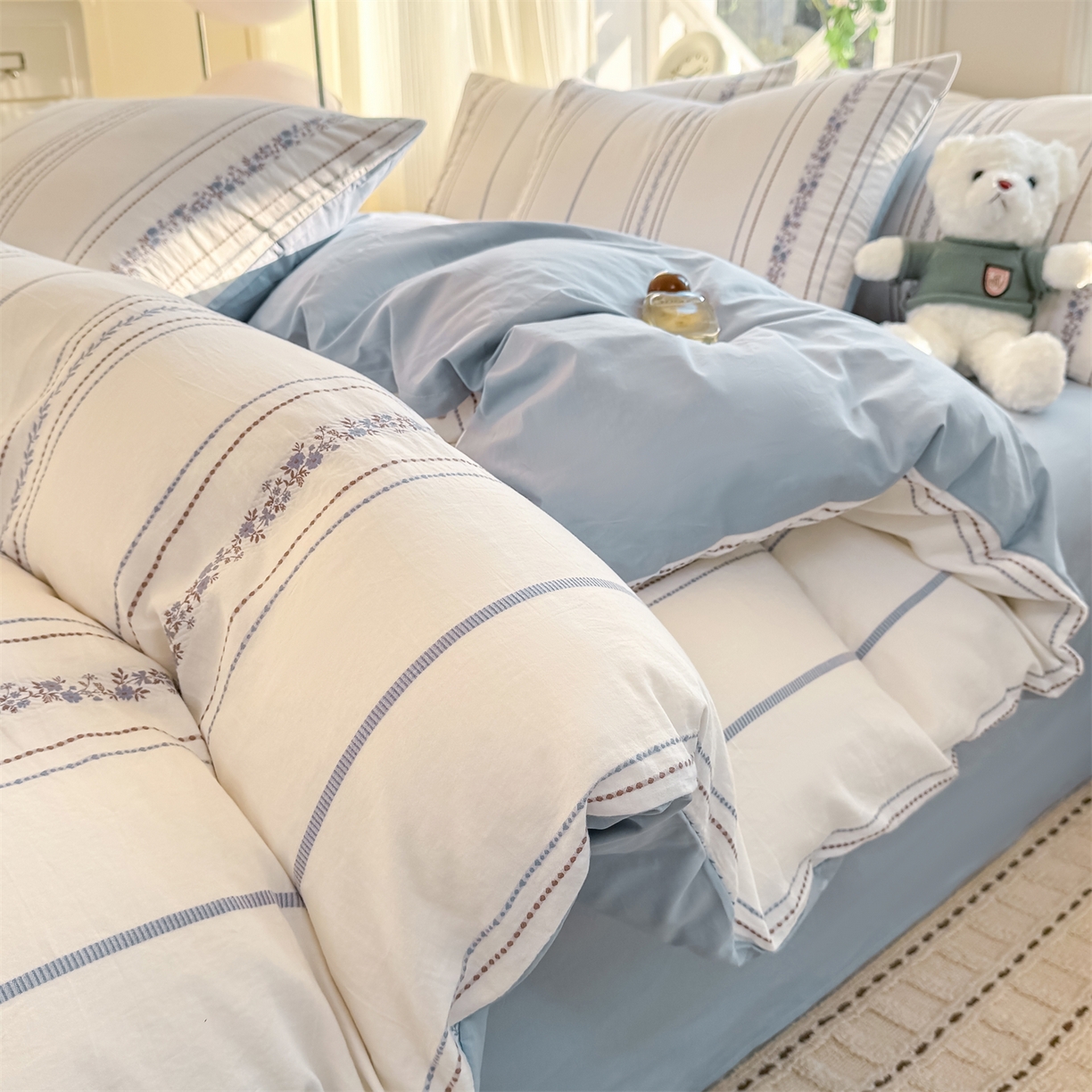 91家纺网 家纺一手货源 找家纺 灰鲸 2026新款A类全棉纯棉色织提花四件套 罗兰-蓝