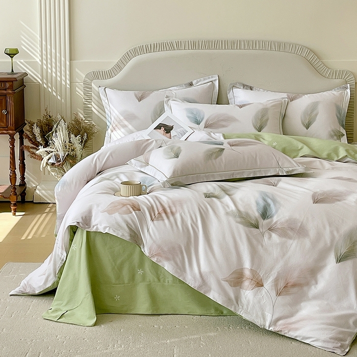 91家纺网 家纺一手货源 找家纺 梧桐树 2026新款高支密全棉纯棉印花四件套 A607风之羽绿