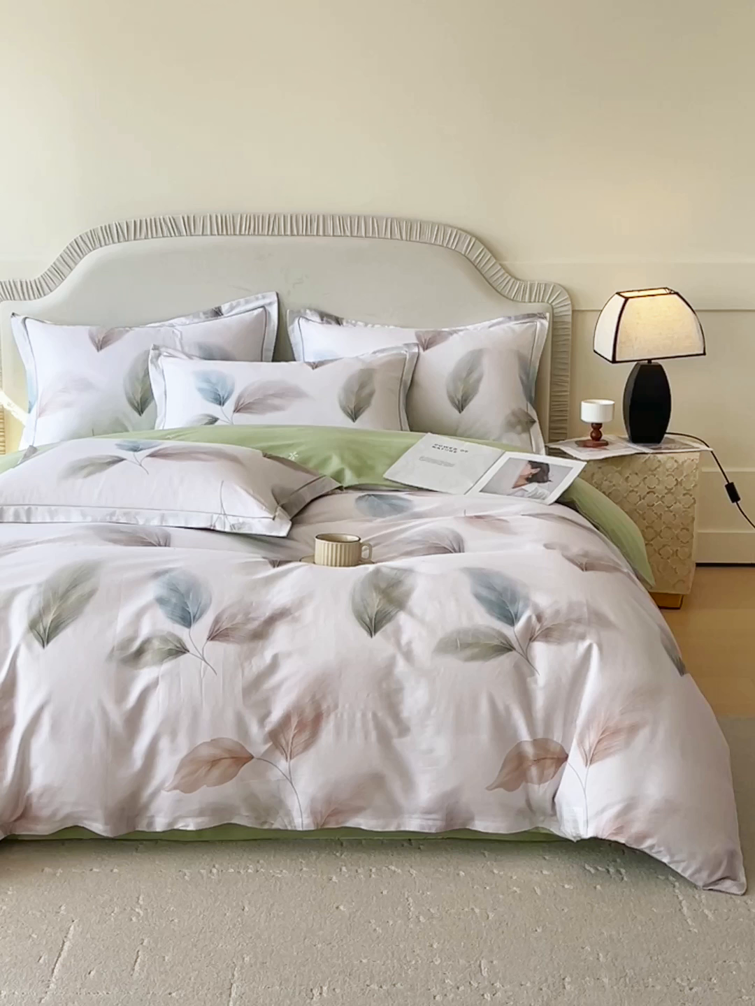 91家纺网 家纺一手货源 找家纺 梧桐树 2026新款高支密全棉纯棉印花四件套 A607风之羽绿