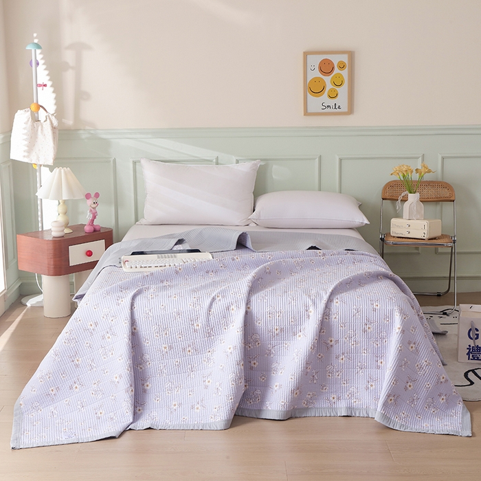 91家纺网 家纺一手货源 找家纺 （总）诗雅 2026新款简约夹棉床盖