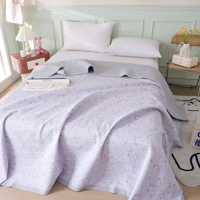 91家纺网 家纺一手货源 找家纺 （总）诗雅 2026新款简约夹棉床盖