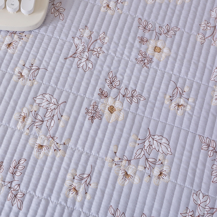 91家纺网 家纺一手货源 找家纺 （总）诗雅 2026新款简约夹棉床盖