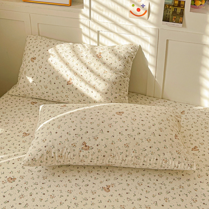 91家纺网 家纺一手货源 找家纺 小桃姐家纺 2025新款超柔印花云感泡芙双层纱床笠单件床笠二三件套 小木马