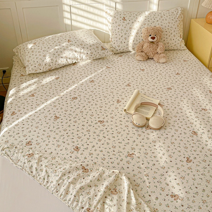 91家纺网 家纺一手货源 找家纺 小桃姐家纺 2025新款超柔印花云感泡芙双层纱床笠单件床笠二三件套 小木马